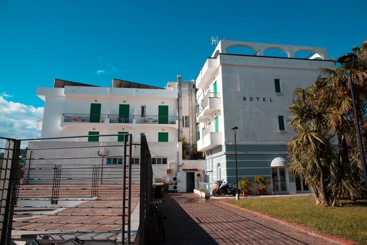 Hotel Ligure Spotorno Esterno foto