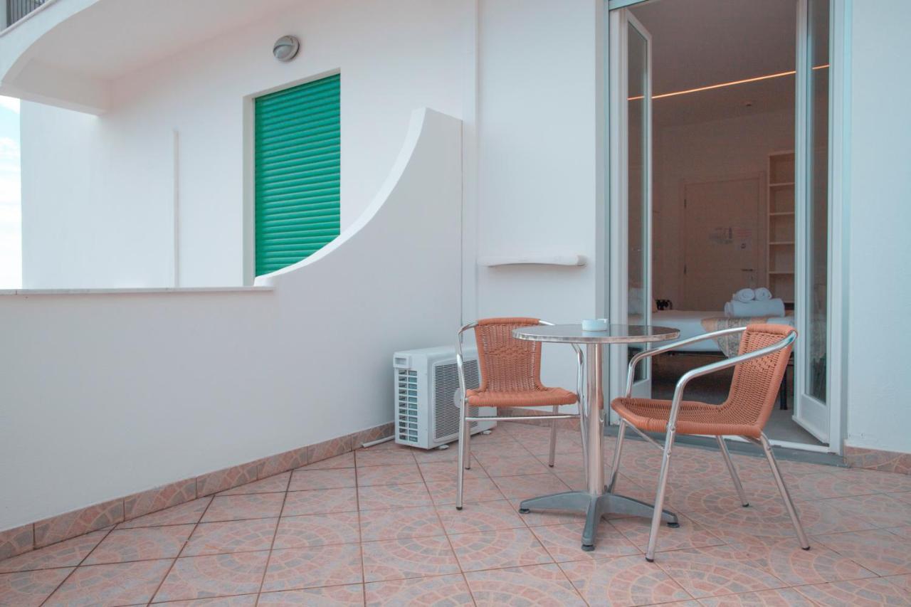 Hotel Ligure Spotorno Esterno foto